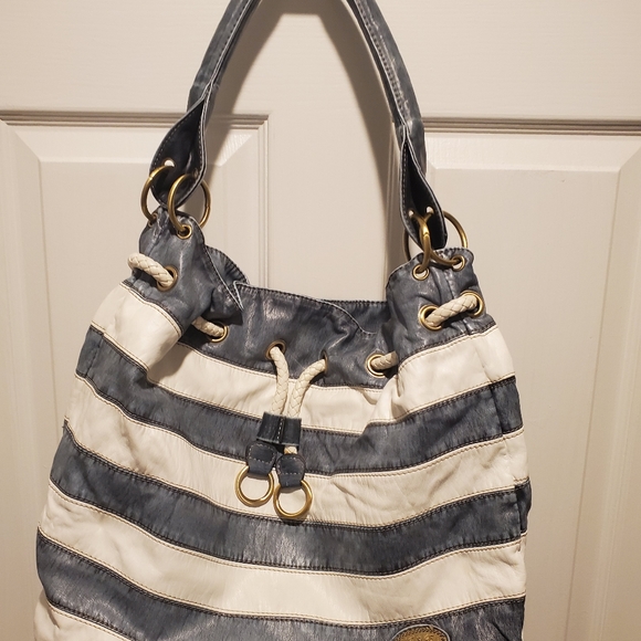 J & E New York Bags Purse Nautical Stripe Spacious Lightweight
